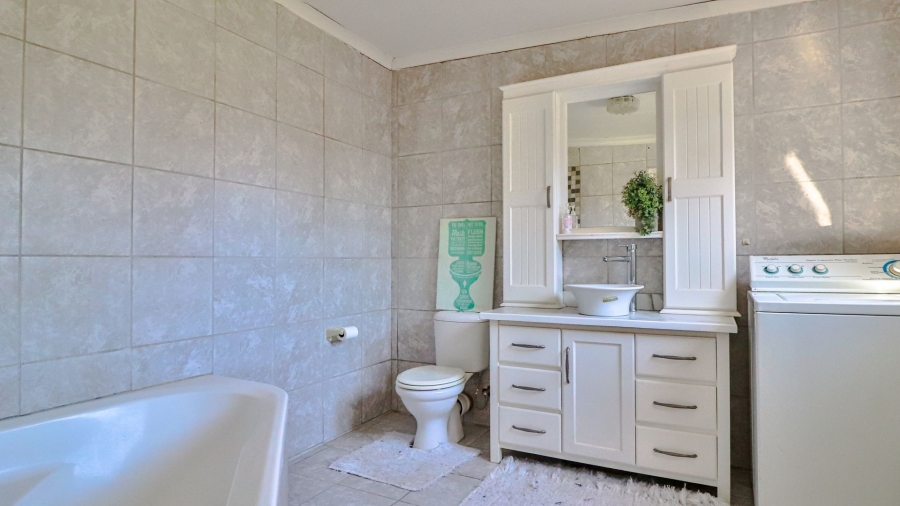 3 Bedroom Property for Sale in Stilbaai Oos Western Cape